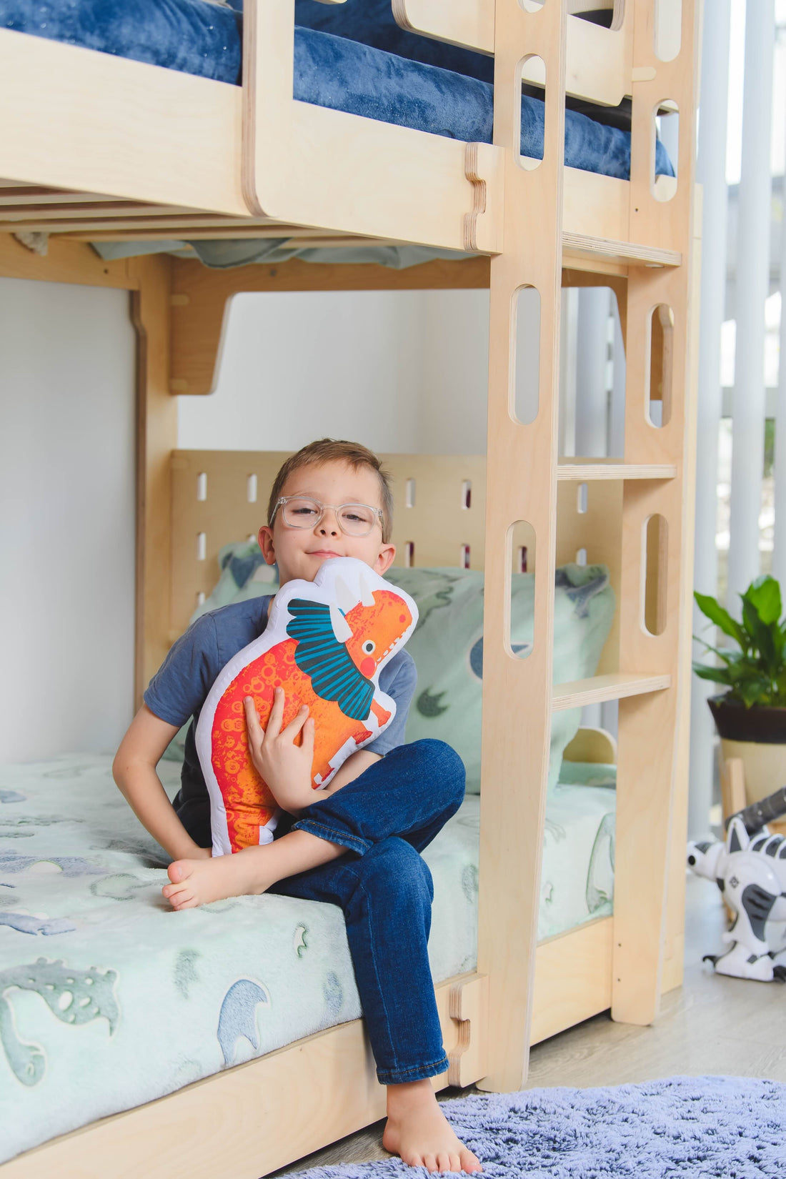 Enhance your child's sleep! Explore key mattress choices and bed designs that support growth and imagination.