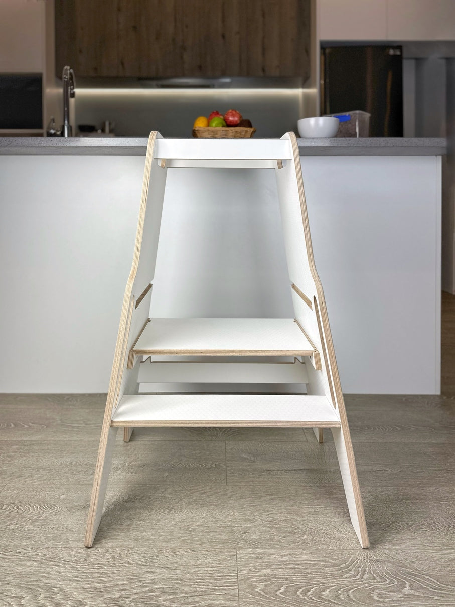 Adjustable kitchen helper (learning tower) with three heights — safe bench access for mixing, washing and snacks