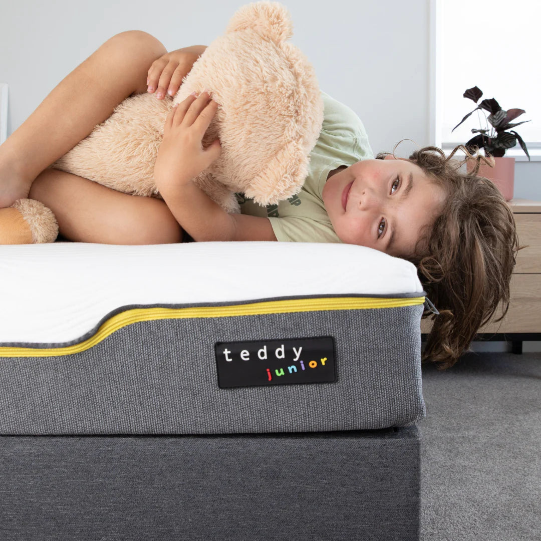 Washable double-sided cover on Teddy Junior LUX mattress for easy cleaning and long-lasting use